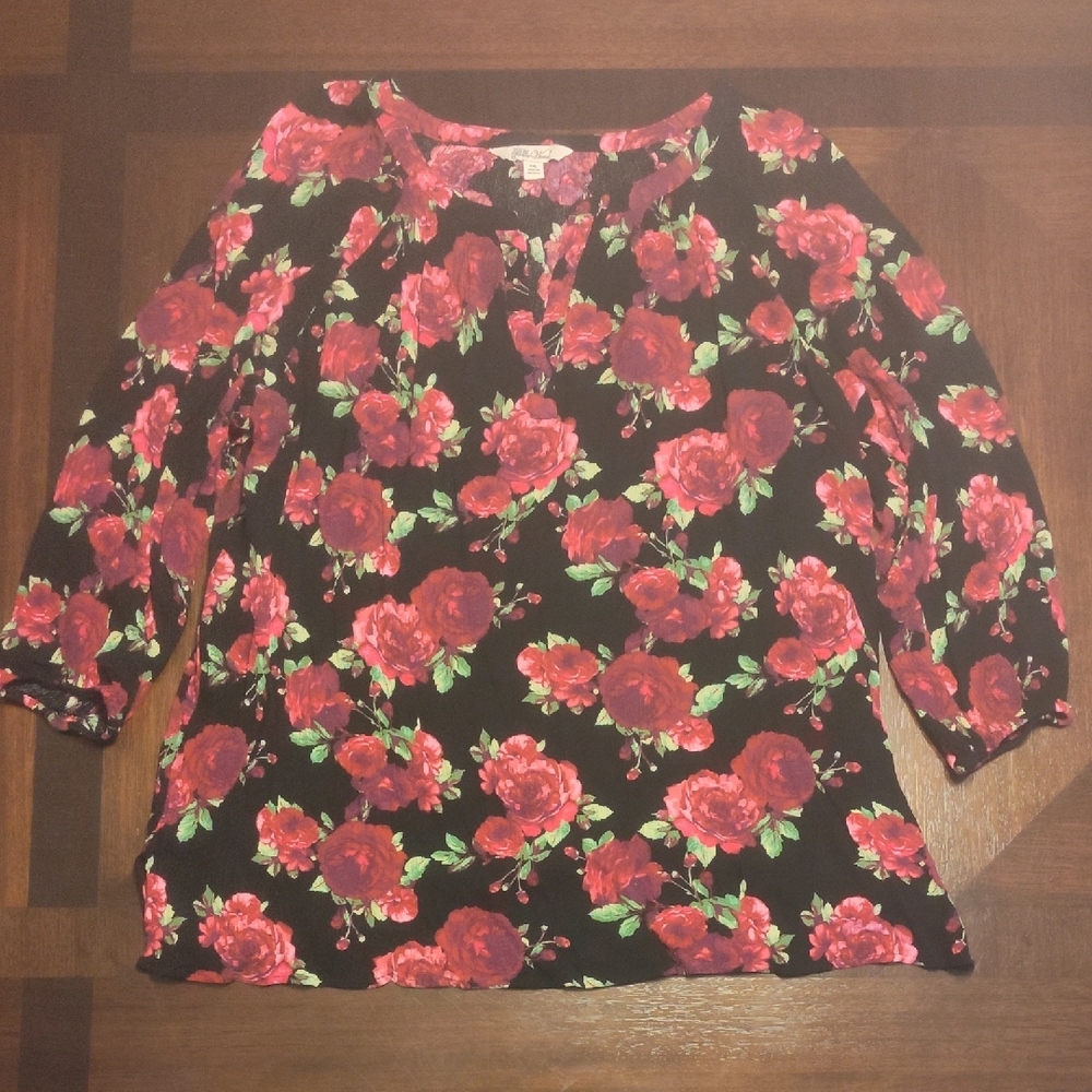 The Pioneer Woman Black and Red Floral Blouse